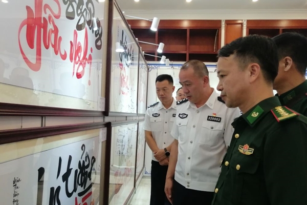 Giao lưu văn hóa giữa Bộ Chỉ huy BĐBP các tỉnh của Việt Nam với Tổng trạm kiểm tra Biên phòng xuất nhập cảnh Quảng Tây, Trung Quốc